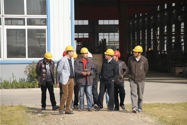 省特檢院許院長蒞臨蘇建塔機(jī)指導(dǎo)(圖1)